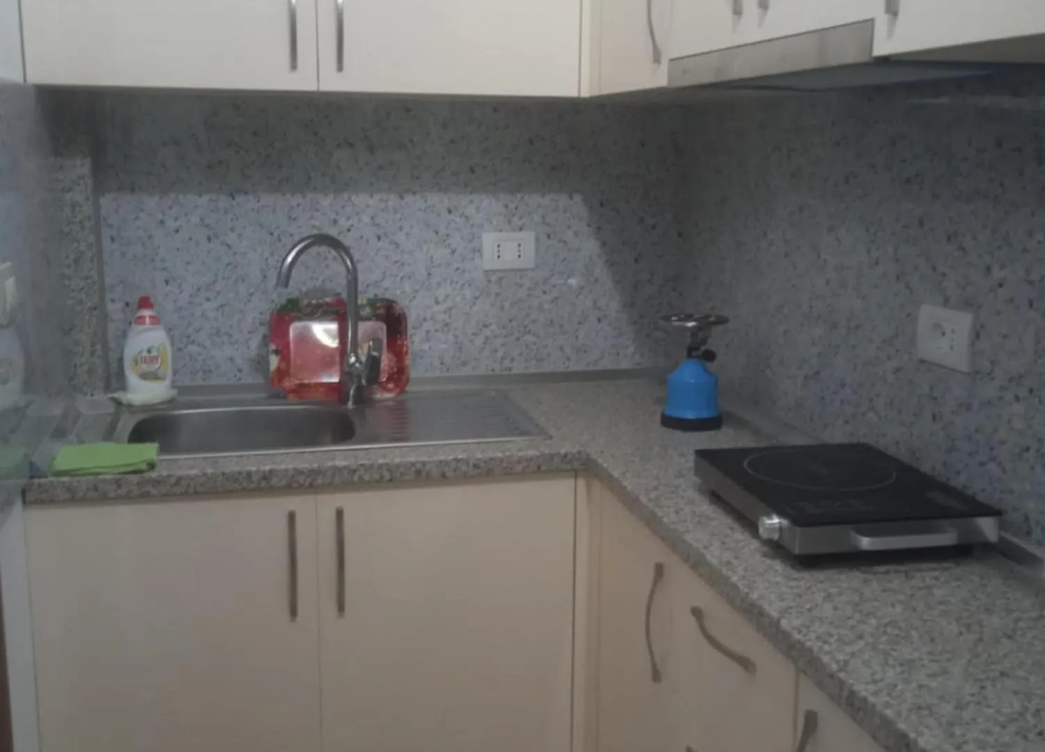 Apartment Genti فلورا ألبانيا